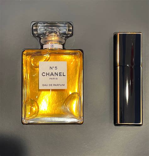 CHANEL Parfum Twist & Spray Gift Set 